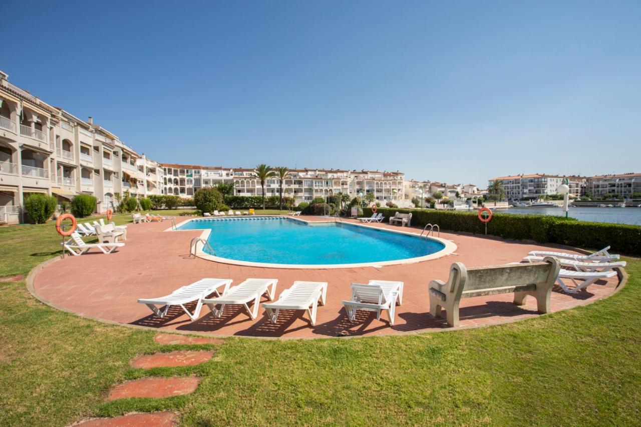 1005 Apartamento Con Vistas Al Lago San Maurici By Homeselectspain Empuriabrava Eksteriør billede